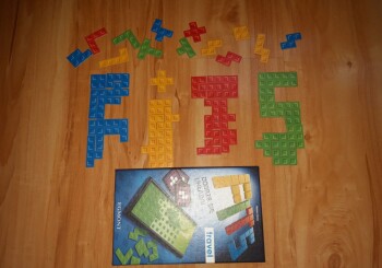 Planszowy mini „Tetris”? – recenzja gry planszowej „Fits Travel”