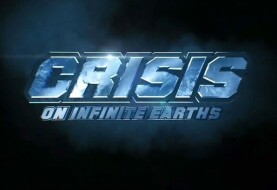 Brandon Routh's first photo as Superman in "Crisis on Infinite Earths"