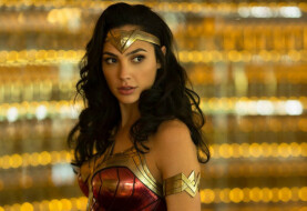 New photos of DC's "Wonder Woman 1984" have been released