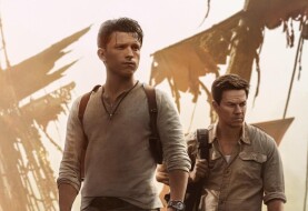 Tom Holland on the new poster "Uncharted"