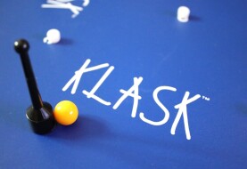 Arcade fun for a quartet - review of the game "KLASK 4"