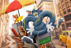 Odwieczna wojna przenosi się do Nowego Jorku – recenzja filmu „Tom i Jerry”