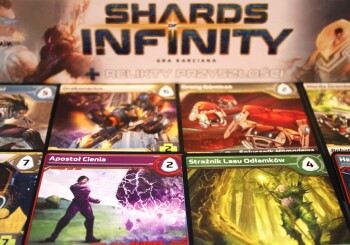 Pojedynek na kombosy – recenzja gry karcianej „Shards of Infinity” z dodatkiem „Relikty przyszłości”