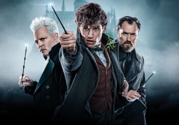Fantastic Blu-Ray and DVD package - Wizarding World rolled into one!