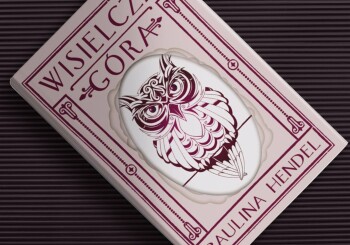 Ciemnogród czy urocze miasteczko? - recenzja książki „Wisielcza góra”