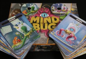 Mała potyczka wielkich umysłów – recenzja gry karcianej „Mindbug”