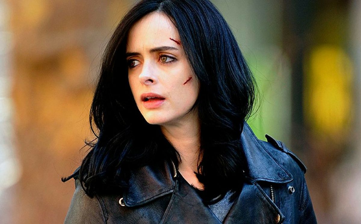 Jessica Jones wyląduje w areszcie – nowe zdjęcia z planu