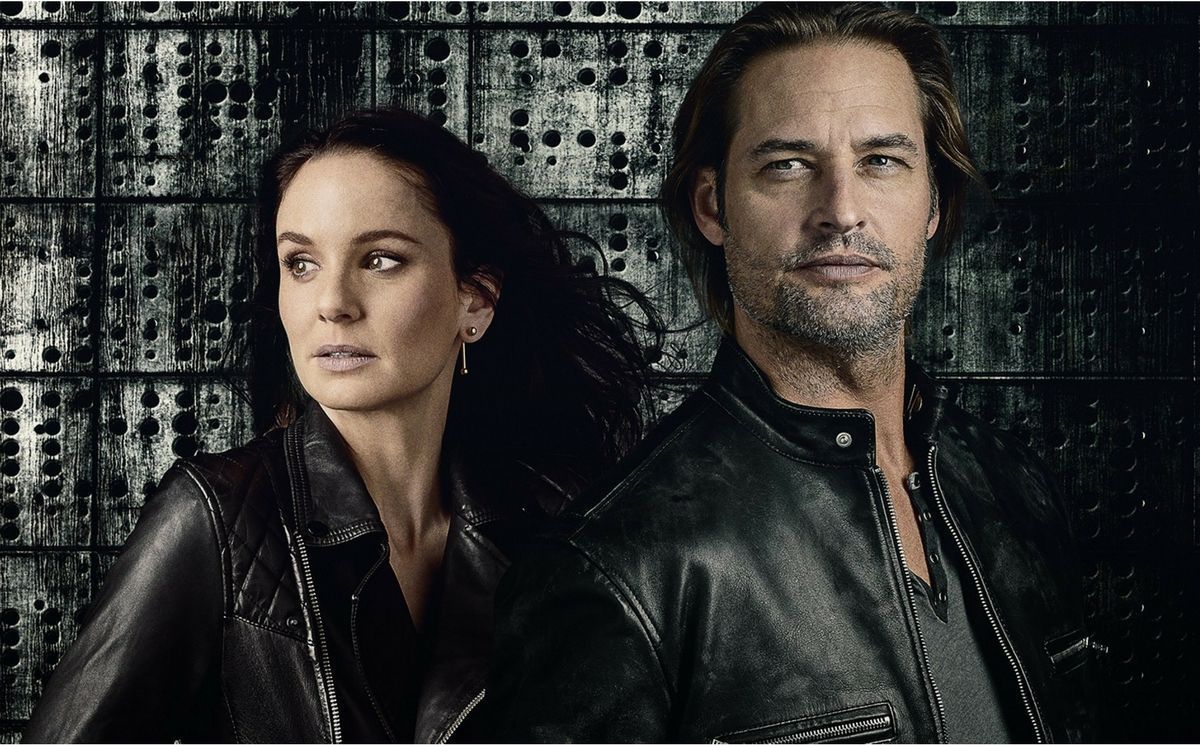 Колония 2015. Colony TV Series. Colony Series. Сериал королевство Грилло обои. Colony Wallpaper.