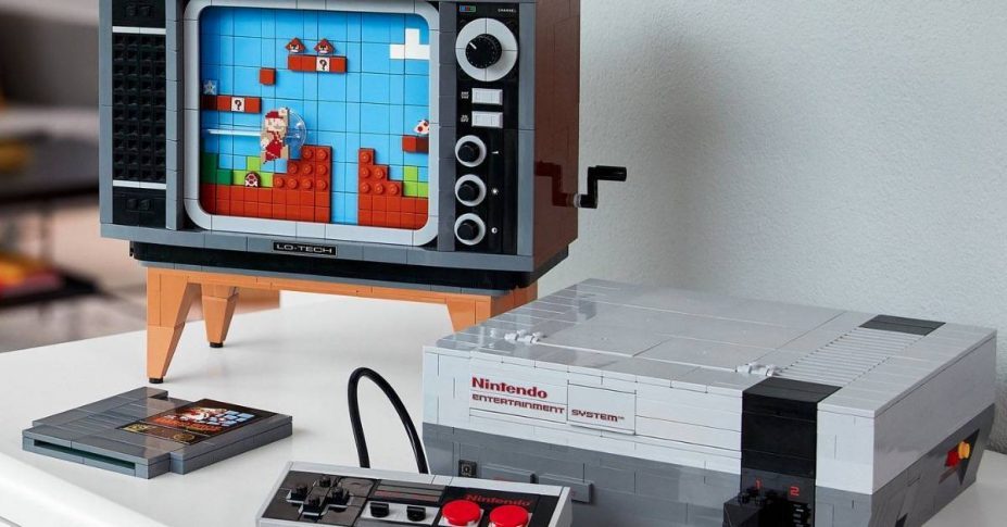 Zestaw LEGO NES Nintendo Entertainment System jest ponownie dostępny z darmowymi dodatkami.