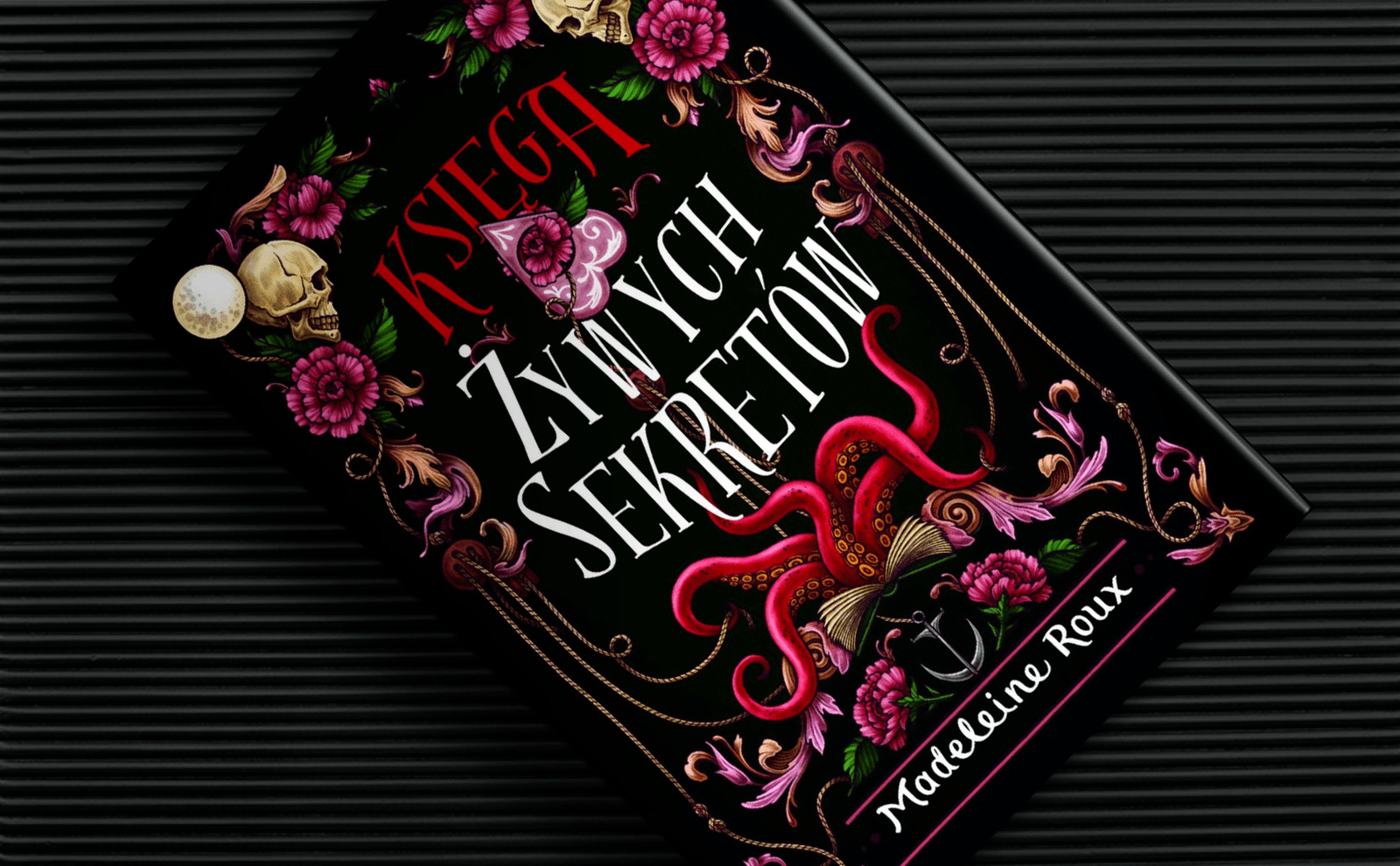 Księga żywych sekretów, Madeleine Roux, Wydawnictwo Jaguar, Fantasy, Horror