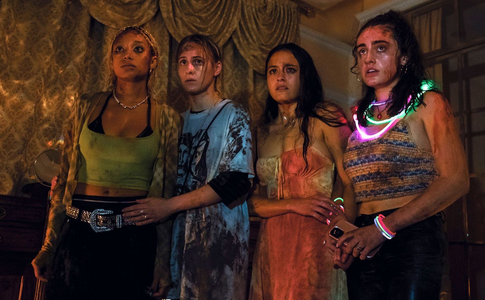 Raz, dwa, trzy, mordercą jesteś Ty! – recenzja filmu "Bodies Bodies Bodies"