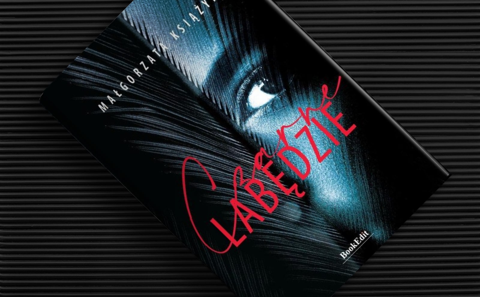 "Animal lust for blood" or the Black Swan review by M. Księżyk